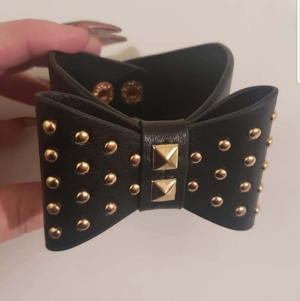 Plunder Black Bow Bracelet NIB
